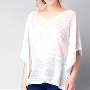 Star Mela White Embroidered White Top